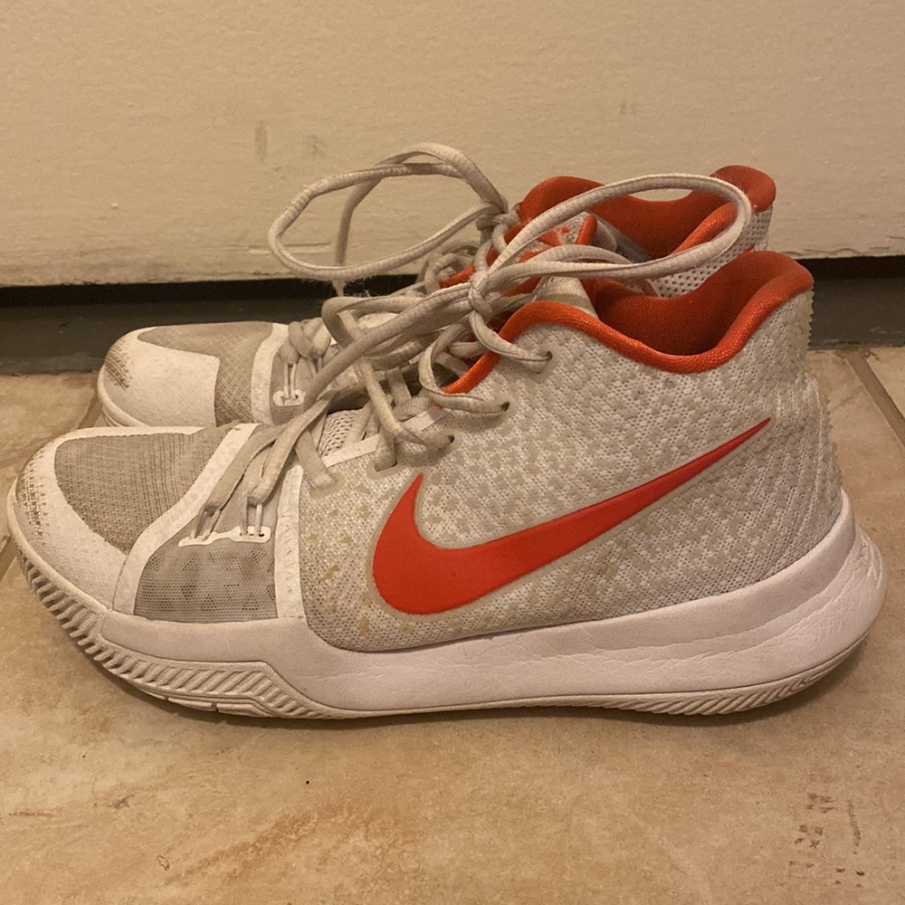 Men’s Nike Kyrie Flytrap Basketball shoes sneakers 7.5